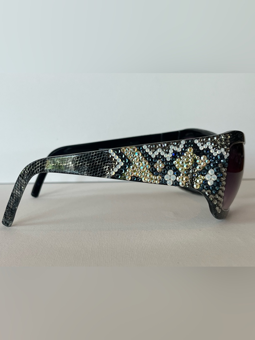 Jimmy Crystal GL840 C50 Swarovski Butterfly Oversized Sunglasses Black - Picture 7 of 8